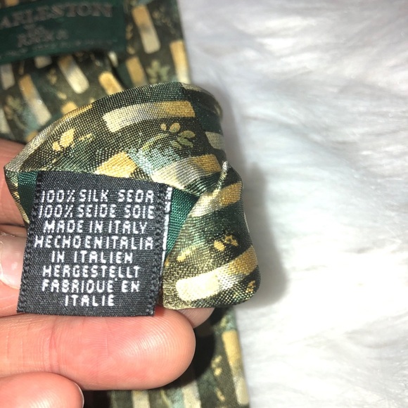 Charleston Men’s Tie Rack Tie - Picture 5 of 6